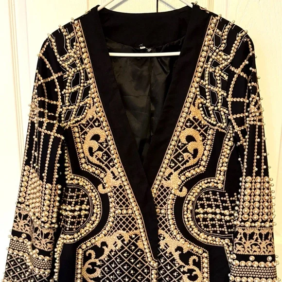 Elegant Black Blazer with Gold and Pearl Details Size M/L - Picture 3 of 7